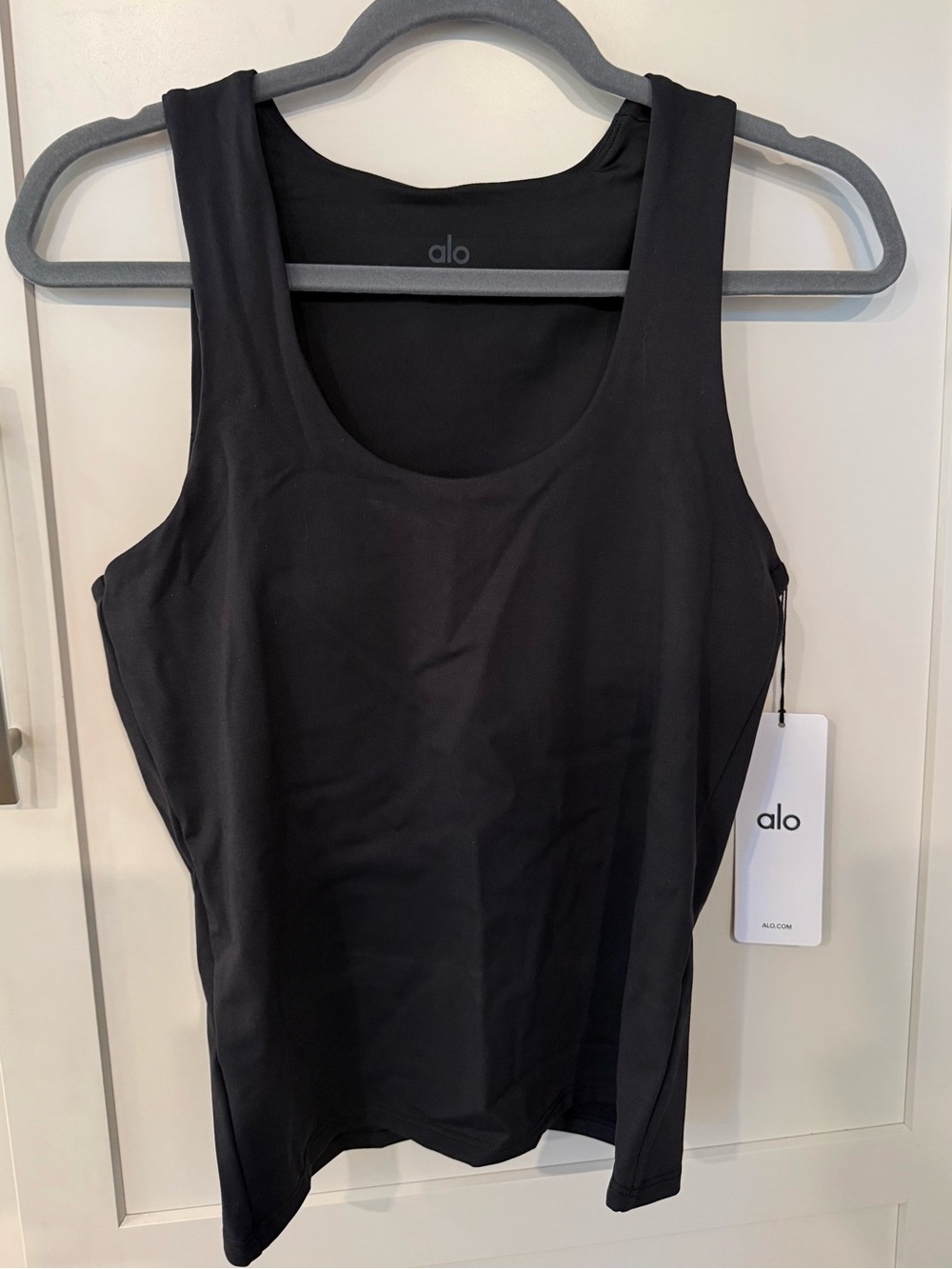 ALO Softsculpt No Nonsense Bra Tank Black - Picture 3 of 8
